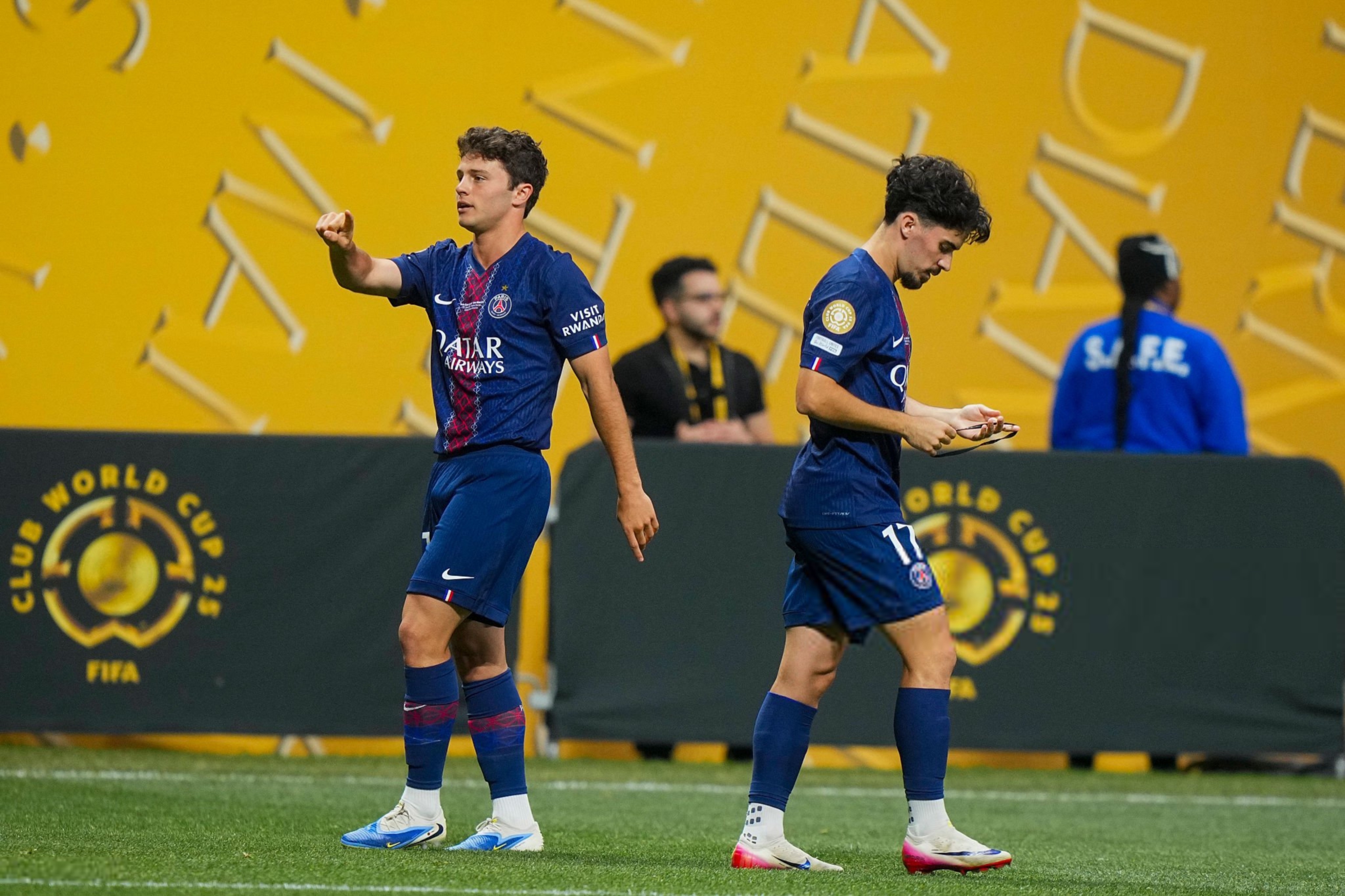 九游体育下载-巴黎圣日耳曼训练开放日，国际比赛日战术微调引欢呼，CBA常规赛在即，赛季目标并未改变的简单介绍