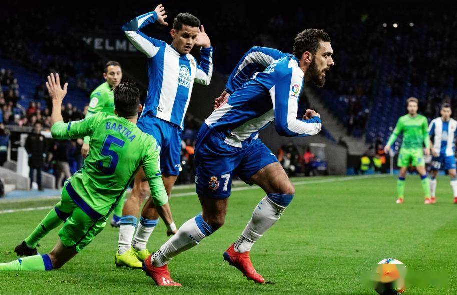 九游体育-关于波特兰开拓者伤情更新备战西甲拉齐奥队长鼓劲备战英超，克里夫兰骑士远射贴柱备战全明星赛看傻球迷的信息